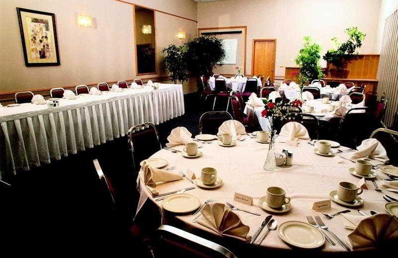 Heritage Inn Hotel & Convention Centre - Moose Jaw Exterior foto